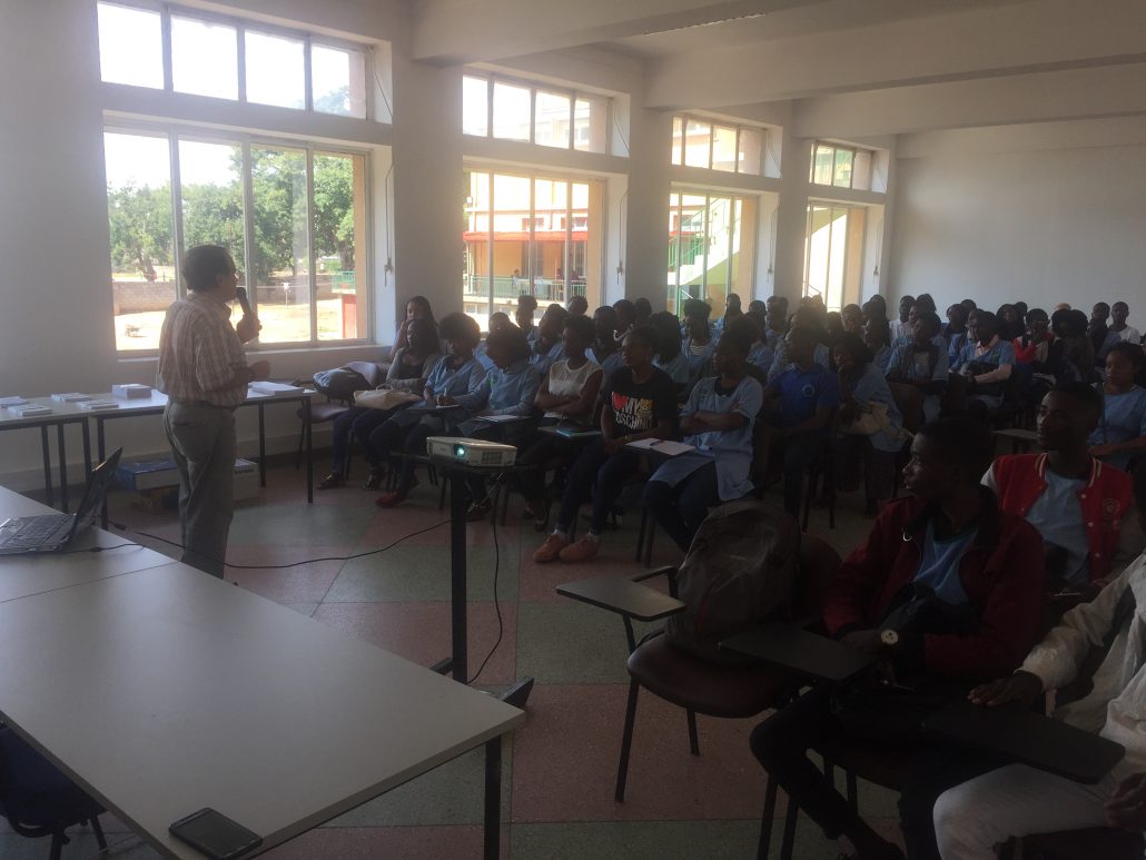 ISUPEKUIKUI 2 Ensino Superior No Huambo ISUPEKUIKUI 2 Ensino Superior No Huambo