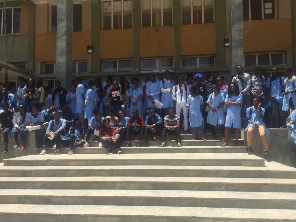 ISUPEKUIKUI 2 Ensino Superior No Huambo ISUPEKUIKUI 2 Ensino Superior No Huambo
